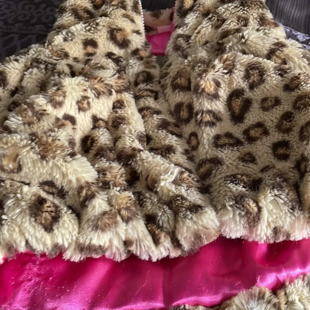 Girls 3T Kids Headquarters Furry Leopard Print Vest - Picture 7 of 7